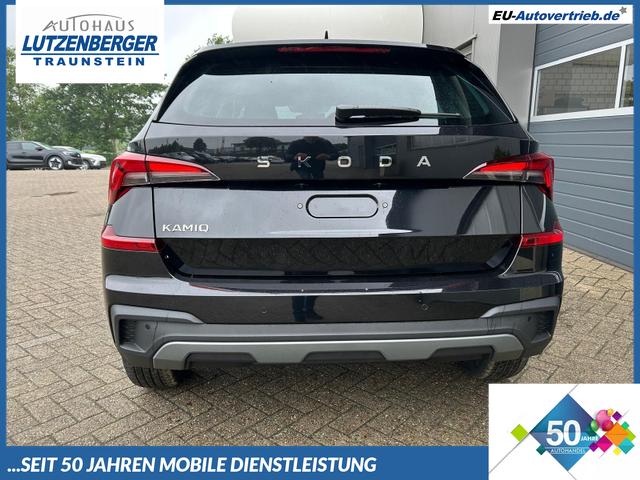 Skoda Kamiq - 1.0 TSI 115PS DSG Selection Matrix-LED Sitzheizung Garantieverlängerung Klimaautomatik Parksensoren Skoda-Radio drahtlos Apple CarPlay + Android Auto Digital Cockpit Tempomat abg.Scheiben