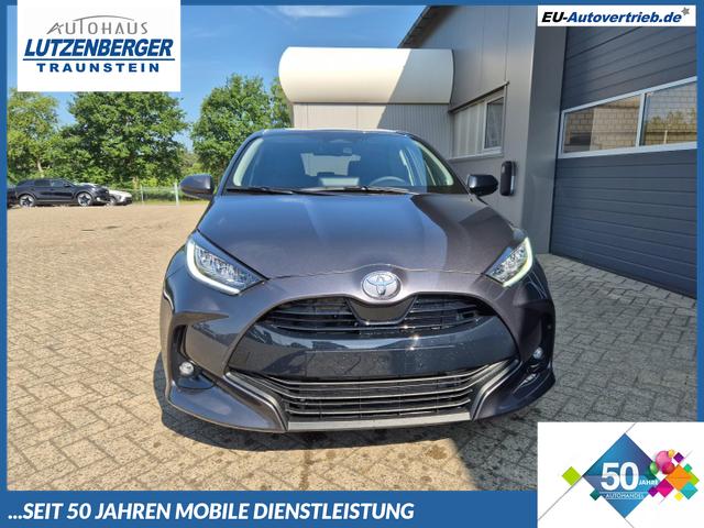 Toyota Yaris - 1.5VVT-iE 116PS Automatik Teamplayer Klimaautomatik Sitzheizung Lenkradheizung Rückf.Kamera 16-LM abged.Scheiben 2xKeyless DAB+ Bluetooth Touchscreen Apple CarPlay Android Auto ACC