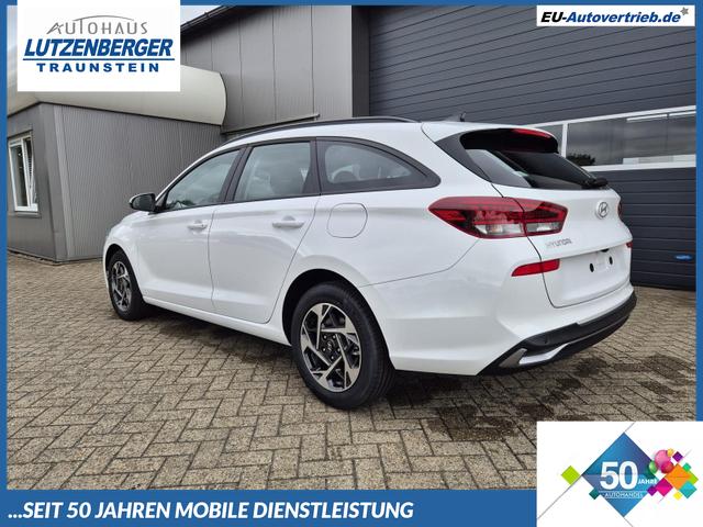 Hyundai i30 Kombi - 1.0 T-GDI 100PS Automatik AbstandsTempomat Toter-Winkel-Assistent Sitzheizung Lenkradheizung Klimaautomatik Navi 10,25"-Touchscreen DAB+ wireless Apple CarPlay + Android Auto PDC v+h Rückf.Kamera 16-LM