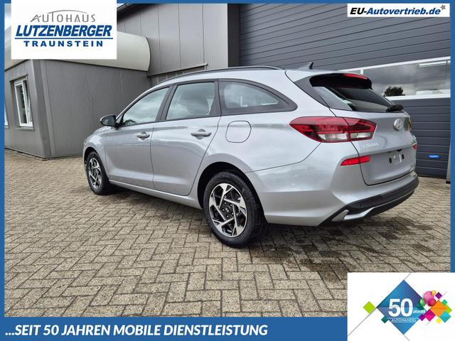 Hyundai i30 Kombi - 1.0 T-GDI 100PS Automatik AbstandsTempomat Toter-Winkel-Assistent Sitzheizung Lenkradheizung Klimaautomatik Navi 10,25"-Touchscreen DAB+ wireless Apple CarPlay + Android Auto PDC v+h Rückf.Kamera 16-LM