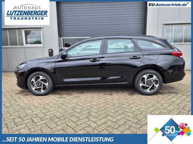 Hyundai i30 Kombi - 1.0 T-GDI 100PS Automatik AbstandsTempomat Toter-Winkel-Assistent Sitzheizung Lenkradheizung Klimaautomatik Navi 10,25"-Touchscreen DAB+ wireless Apple CarPlay + Android Auto PDC v+h Rückf.Kamera 16-LM