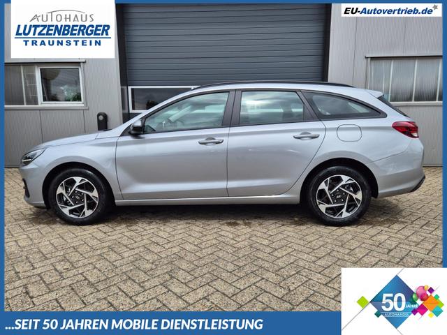 Hyundai i30 Kombi - 1.0 T-GDI 100PS Automatik Sitzheizung Lenkradheizung Klimaautomatik Navi 10,25"-Touchscreen DAB+ wireless Apple CarPlay + Android Auto PDC v+h Rückf.Kamera 16-LM