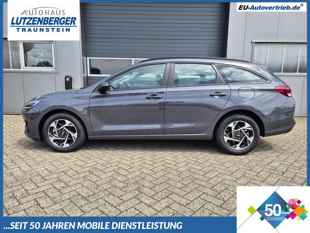 Hyundai i30 Kombi - 1.0 T-GDI 100PS Automatik AbstandsTempomat Toter-Winkel-Assistent Sitzheizung Lenkradheizung Klimaautomatik Navi 10,25"-Touchscreen DAB+ wireless Apple CarPlay + Android Auto PDC v+h Rückf.Kamera 16-LM