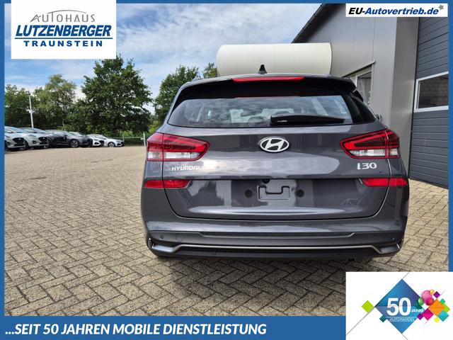 Hyundai i30 Kombi - 1.0 T-GDI 100PS Automatik AbstandsTempomat Toter-Winkel-Assistent Sitzheizung Lenkradheizung Klimaautomatik Navi 10,25"-Touchscreen DAB+ wireless Apple CarPlay + Android Auto PDC v+h Rückf.Kamera 16-LM
