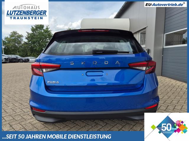 Skoda Fabia - 1.0 TSI 95PS Selection 5-türig Rückf.Kamera Parksensoren Sitzheizung Multifunktionslenkrad Klima Skoda-Radio Bluetooth Touchscreen Tempomat Nebelsch. Apple CarPlay + Android Auto
