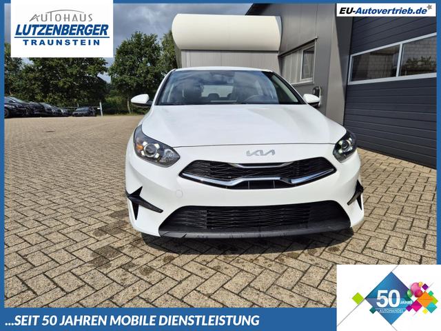 Kia Ceed - Vision 1.5 T-GDi 140PS Automatik Klimaautomatik Alarmanlage Sitzheizung Lenkradheizung Navi PDC Rückf.Kamera Bluetooth Touchscreen Apple CarPlay Android Auto Tempomat