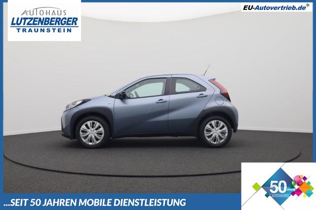 Toyota Aygo X - 1.0 VVT-i 72PS Business Edition Sitzheizung AbstandsTempomat Multifunktionslenkrad Klima Radio Bluetooth Touchscreen wireless Apple CarPlay + Android Auto
