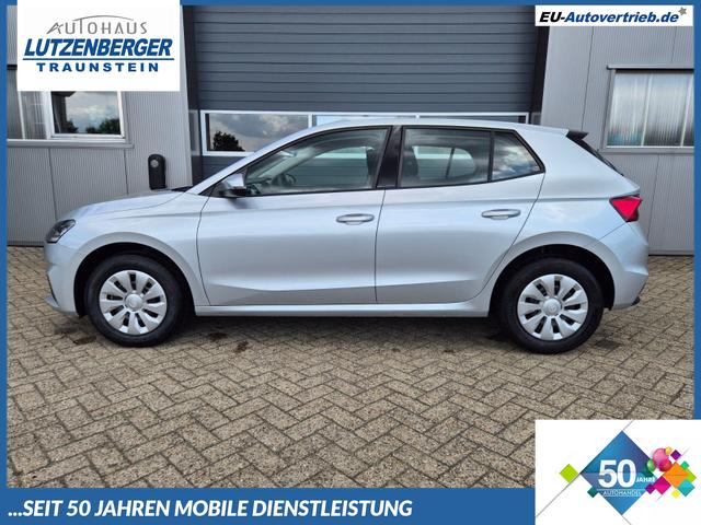 Skoda Fabia - 1.0 TSI 115PS DSG Selection 5-türig Rückf.Kamera Parksensoren Sitzheizung Multifunktionslenkrad Klima Skoda-Radio Bluetooth Touchscreen Tempomat Nebelsch. Apple CarPlay + Android Auto