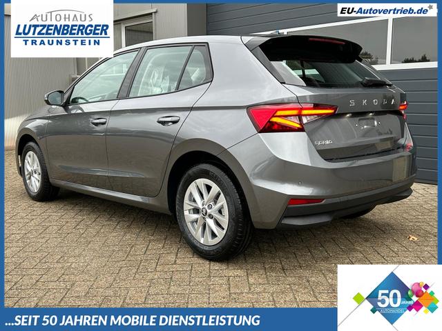 Skoda Fabia - 1.0 TSI 115PS DSG Selection 5-türig 15"LM Rückf.Kamera Parksensoren Sitzheizung Multifunktionslenkrad Klima Skoda-Radio Bluetooth Touchscreen Tempomat Nebelsch. Apple CarPlay + Android Auto