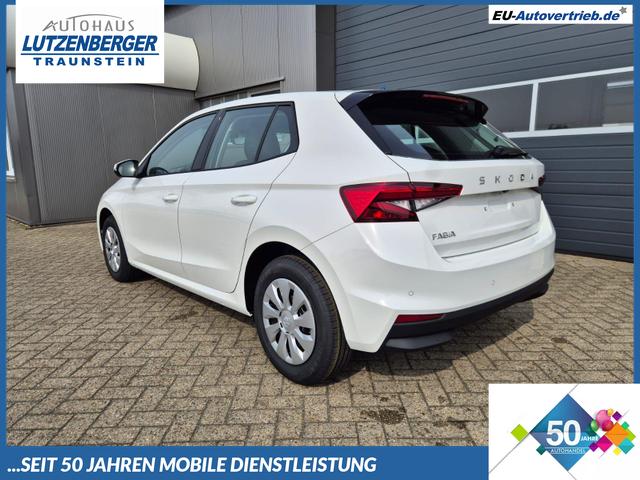 Skoda Fabia - 1.0 TSI 95PS Selection 5-t&uuml;rig R&uuml;ckf.Kamera Parksensoren Sitzheizung Multifunktionslenkrad Klima Skoda-Radio Bluetooth Touchscreen Tempomat Nebelsch. Apple CarPlay + Android Auto