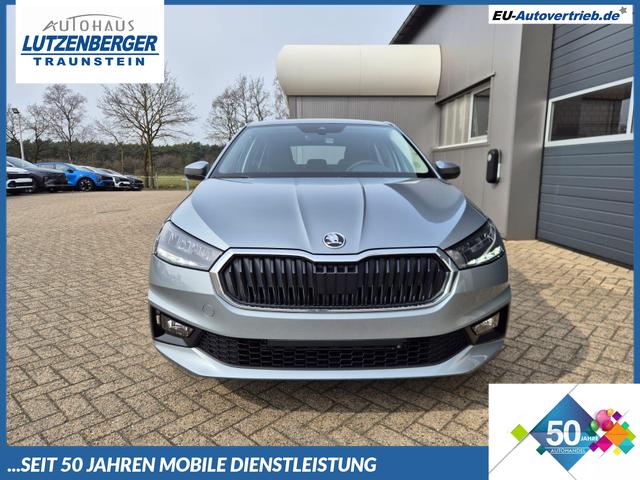 Skoda Fabia - 1.0 TSI 95PS Selection 5-t&uuml;rig R&uuml;ckf.Kamera Parksensoren Sitzheizung Multifunktionslenkrad Klima Skoda-Radio Bluetooth Touchscreen Tempomat Nebelsch. Apple CarPlay + Android Auto