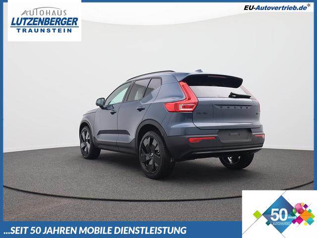 Volvo XC40 - 2.0 Black Edition Plus B4 Mild-Hybrid 197PS Automatik elektr. PanoDach R&uuml;ckf.Kamera PDC v+h ACC el.Heckklappe Harman/Kardon-Sound Klimaautomatik Sitzheizung Lenkradheizung Apple CarPlay Android Auto 20-LM