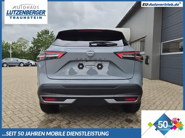 Nissan Qashqai - 1.3 DIG-T MHEV 158 PS X-Tronic N-Connecta Teil-Leder PanoGlasdach Klimaautomatik Sitzheizung Lenkradheizung Navi ACC PDC v+h 360&deg;Kamera DAB Bluetooth Touchscreen Apple CarPlay Android Auto 18"LM