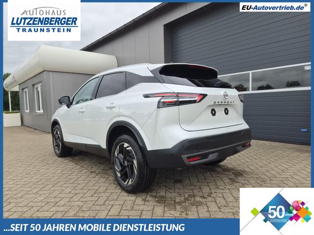 Nissan Qashqai - 1.3 DIG-T MHEV 158 PS X-Tronic N-Connecta Teil-Leder PanoGlasdach Klimaautomatik Sitzheizung Lenkradheizung Navi ACC PDC v+h 360&deg;Kamera DAB Bluetooth Touchscreen Apple CarPlay Android Auto 18"LM