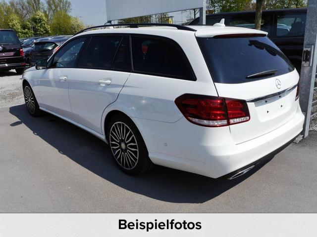 Mercedes-Benz E-Klasse E 220 T BlueTEC AVANTGARDE * 9G-TRONIC SPORT-PAKET EXTERIEUR AHK NAVI LED SCHEINWERFER 