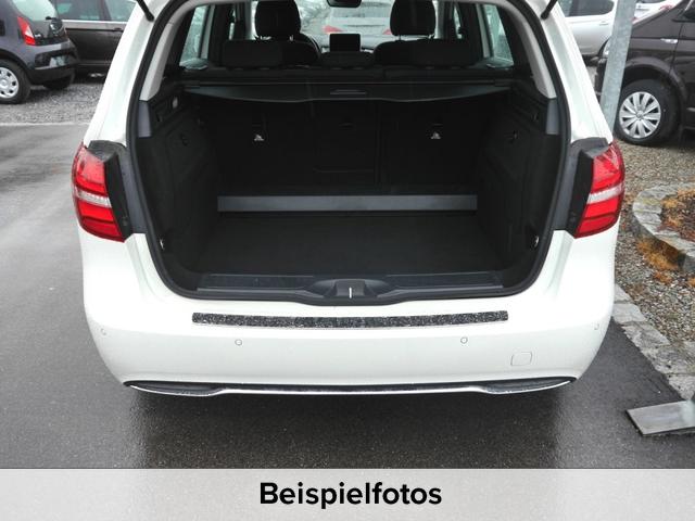 Mercedes-Benz B-Klasse B 180 STYLE * AHK LED HIGH SCHEINWERFER PARK-ASSISTENT SITZHEIZUNG 16 ZOLL 