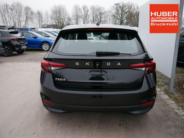 Skoda Fabia Selection 1.0 TSI *PDC-HI*LED*SHZ*NAVI-&Uuml;BER-SMARTLINK*KLIMA*BLUETOOTH 
