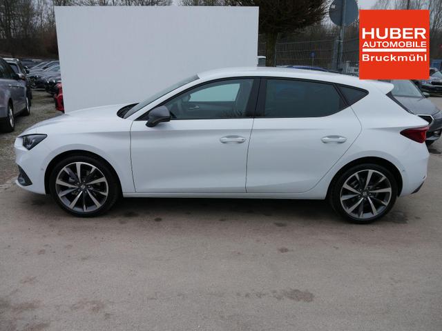 SEAT Leon FR 2.0 TDI DSG*RFK*NAVI*TEMPOMAT*TRAVEL ASSIST* FULL LINK* KEYLESS-GO* 