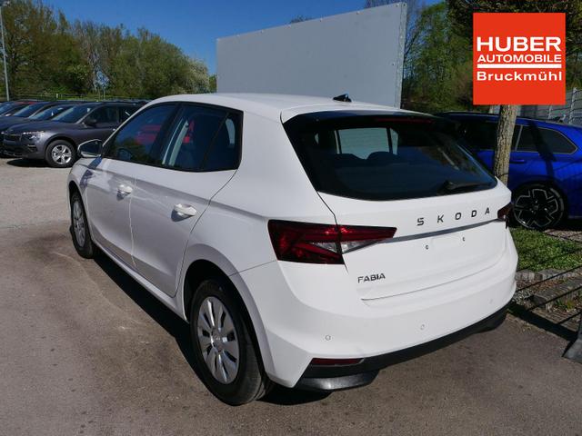 Skoda Fabia Selection 1.0 TSI DSG*NAVI-&Uuml;BER-SMARTLINK*LED*PDC-HI*SHZ*DAB*KLIMA 
