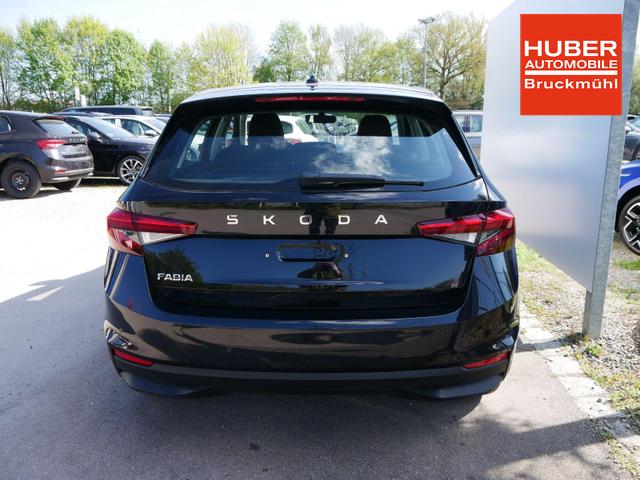 Skoda Fabia Selection 1.0 TSI *LED*PDC-HI*SMARTLINK*SHZ*BLUETOOTH*FRONT-ASSIST 