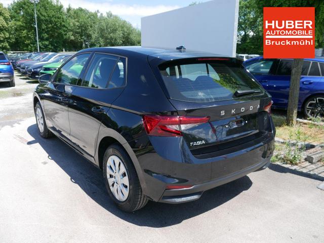 Skoda Fabia Selection 1.0 TSI *NAVI-&Uuml;BER-SMARTLINK*PDC-HI*LED*SHZ*KLIMA*RADIO 