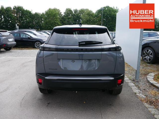 Peugeot 2008 Allure 1.2*NAVI*TEMPOMAT*KLIMA*PDC*LED*BLUETOOTH*FRONT-ASSIST*17-ZOLL 