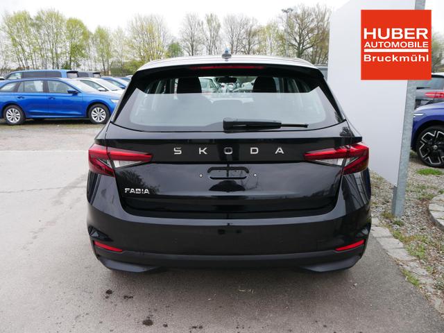 Skoda Fabia Selection 1.0 TSI DSG*NAVI-&Uuml;BER-SMARTLINK*LED*PDC-HI*SHZ*DAB*KLIMA 