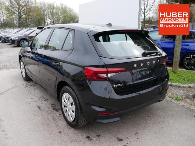 Skoda Fabia Selection 1.0 TSI DSG*NAVI-&Uuml;BER-SMARTLINK*LED*PDC-HI*SHZ*DAB*KLIMA 