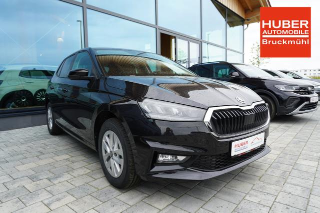 Skoda Fabia Drive Plus 1.0 TSI DSG KLIMAAUT/AHK/CARPLAY/PDC/SITZH 
