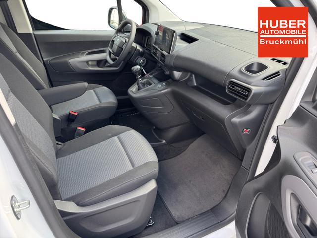 Toyota Proace City Verso 1,2 L2 Business 7 Sitzer Klima Einparkhilfe Apple Tempomat DAB 10 Zoll Display Regensensor 