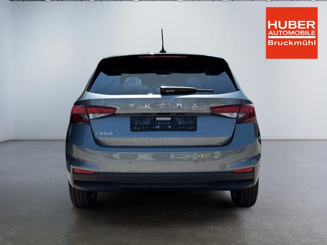 Skoda Fabia Selection 1,0 TSI DSG Klima Einparkhilfe 5J Garantie LED Apple Carplay Bluetooth 
