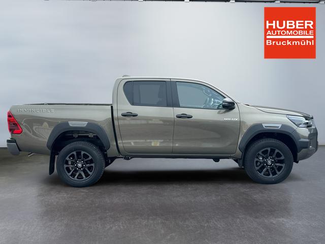 Reimport Toyota Hilux INVINCIBLE Double Cab 2.8 D-4D 4x4 kaufen