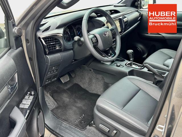 Reimport Toyota Hilux INVINCIBLE Double Cab 2.8 D-4D 4x4 kaufen