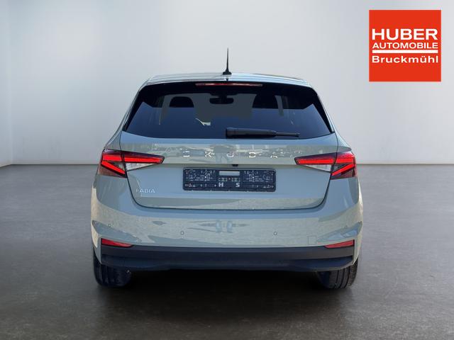 Skoda Fabia Extra Plus 1,5 TSI 2 ZoKlima ACC Navi 2x Einparkhilfe Kessy beheiztes Lenkrad Sitzheizung Sunset 5J Garantie 
