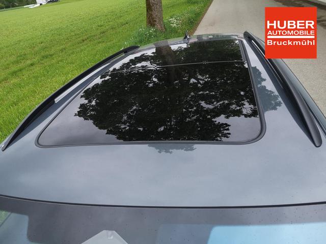 Volkswagen Tiguan 2.0 TDI 110 kW R-Line DSG Head Up Black 360 AHK 