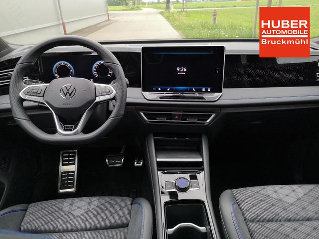 Volkswagen Tiguan 2.0 TDI 110 kW R-Line DSG Head Up Black 360 AHK 