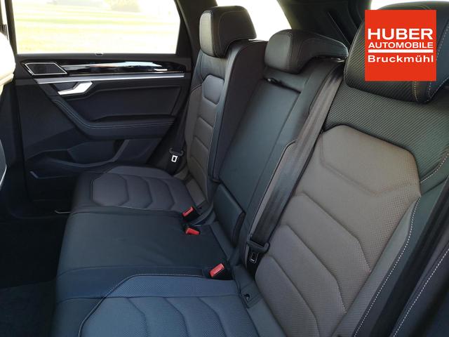 Volkswagen Touareg 3.0 TDI 210 kW 4Motion R-Line V6 UPE 113.880 € 