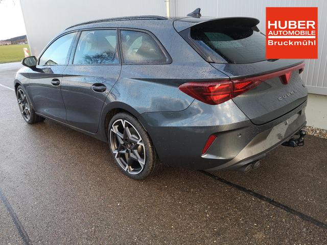 Cupra Leon Sportstourer 2.0 TSI 245 kW 4Drive VZ Kombi 2.0TSI DSG 4x4 AHK GV5 LED el. Hk Pano 