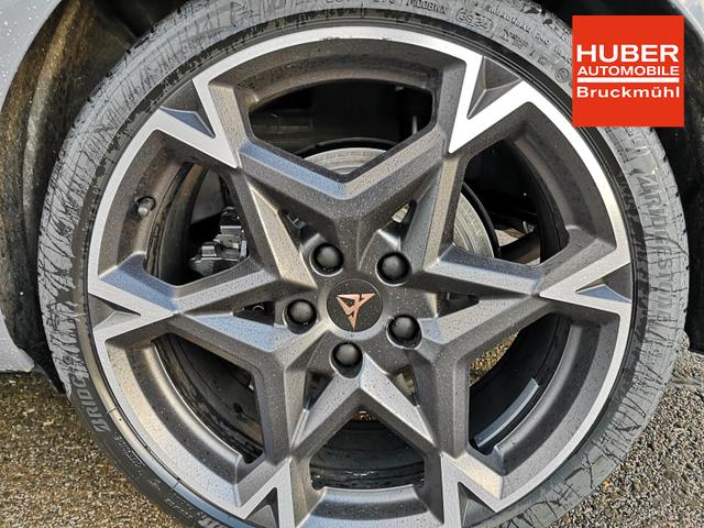 Cupra Leon Sportstourer 2.0 TSI 245 kW 4Drive VZ Kombi 2.0TSI DSG 4x4 AHK GV5 LED el. Hk Pano Navi Sound 