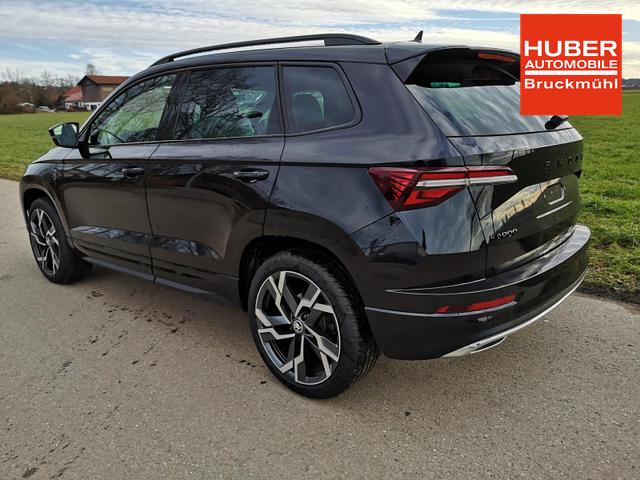 Skoda Karoq Sportline 2.0TDI DSG 4x4 AHK Matrix Leder 19 Zoll 
