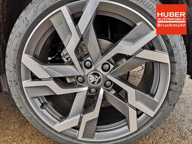 Skoda Karoq Sportline 2.0TDI DSG 4x4 AHK Matrix Pano Sound Leder 19 Zoll 