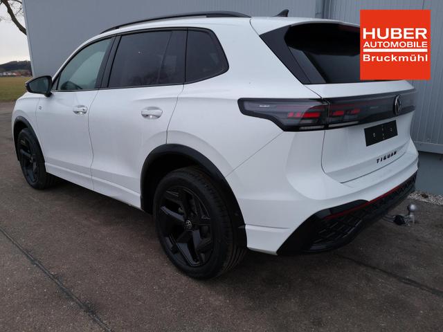 Volkswagen Tiguan 2.0 TDI 110 kW R-Line DSG Head Up Black 360 AHK 