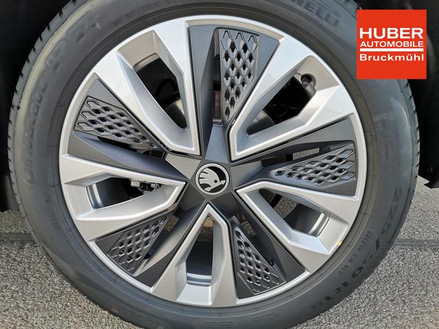 Skoda Karoq Selection 2.0 TDI DSG 4x4 GV5 AHK 18 Ladeb 