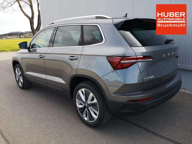 Skoda Karoq Selection 2.0 TDI DSG 4x4 GV5 AHK 18 Ladeb 