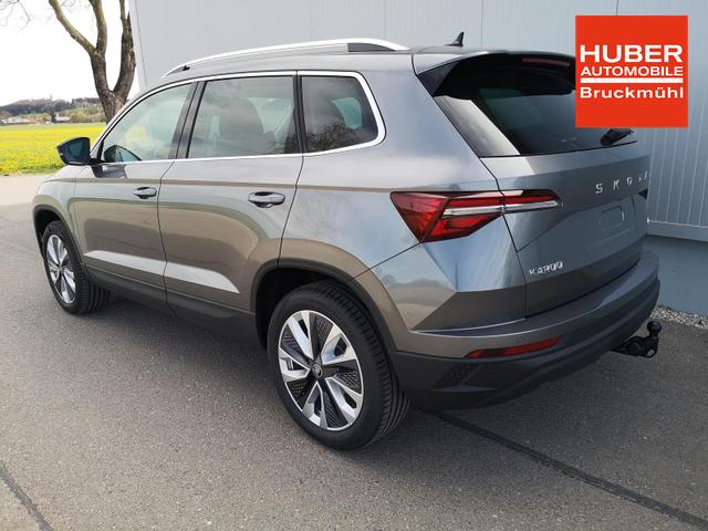 Skoda Karoq Selection 2.0 TDI DSG 4x4 GV5 AHK 18 Ladeb 