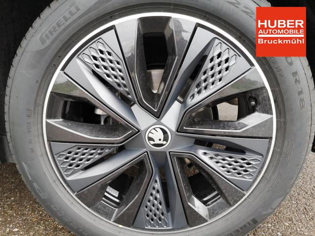 Skoda Karoq Sportline 2.0TDI DSG 4x4 AHK Matrix Navi ACC 