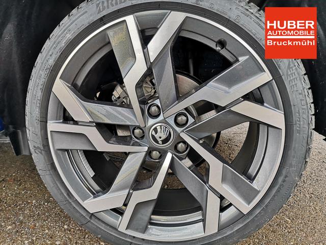 Skoda Karoq Sportline 2.0TDI DSG 4x4 AHK Matrix Pano Sound Leder 19 Zoll 