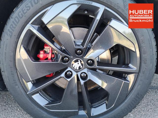 Skoda Octavia Combi 2.0 TSI 195 kW RS Kombi 2.0TSI Pano Matrix Area AHK Sound GV5 