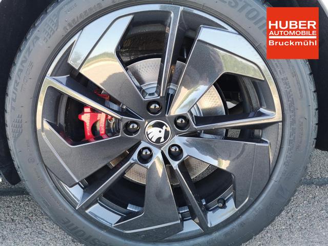 Skoda Octavia Combi 2.0 TSI 195 kW RS Kombi 2.0TSI Pano Matrix Area AHK Sound GV5 