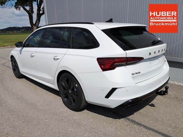 Skoda Octavia Combi 2.0 TSI 195 kW RS Kombi 2.0TSI Pano Matrix Area AHK Sound GV5 